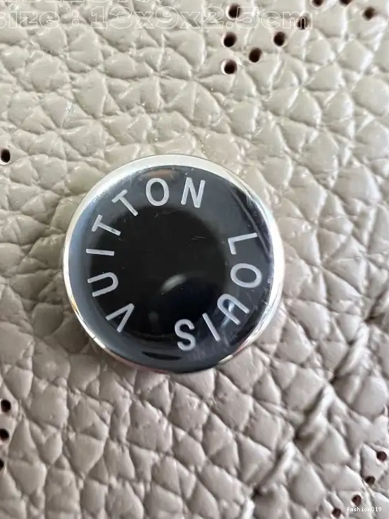 HOLDER RECTO VERSO CARD VUITTON LOUIS 0412